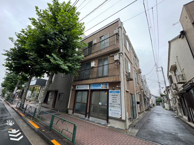 事務所の外壁塗装を完了し、心機一転のスタート